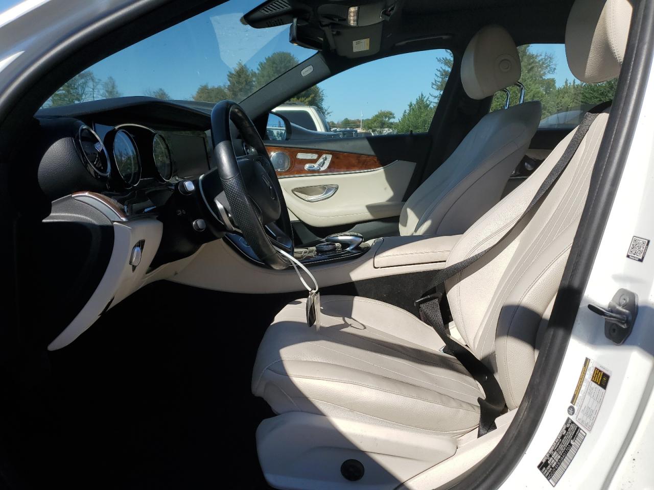 2018 Mercedes-Benz E-klasse VIN WDDZF4KB3JA401703 Copart auction photo, front end / minor dent/scratches damage thumbnail 7
