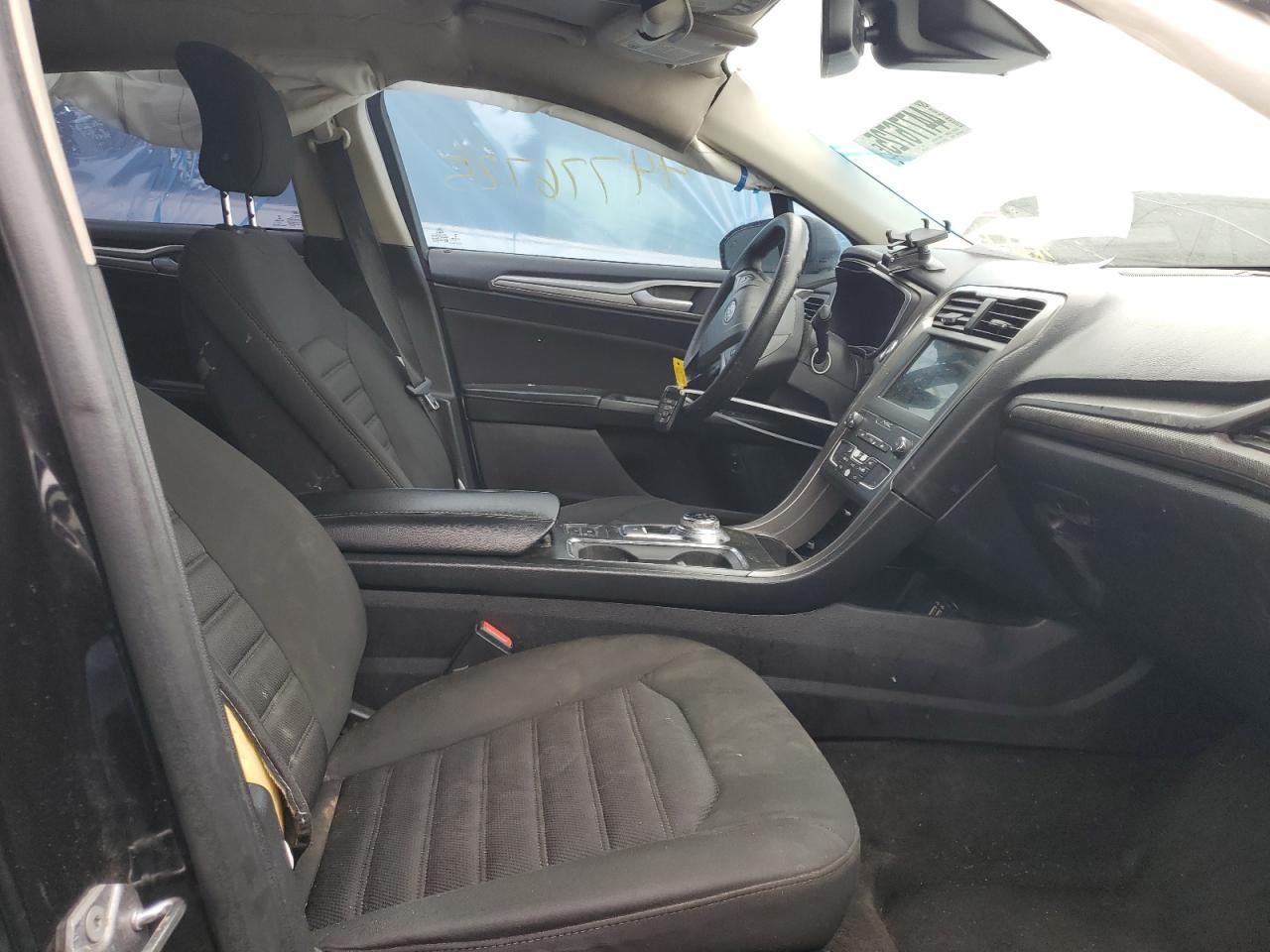 2019 Ford Fusion VIN 3FA6P0LU3KR105290 Copart auction photo, side / front end damage thumbnail 7