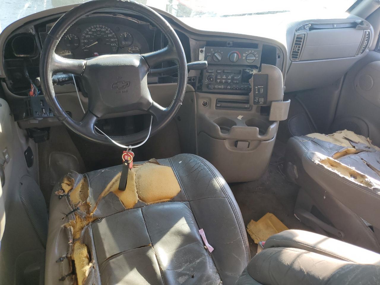 2004 Chevrolet Astro VIN 1GNDM19X64B118454 Copart auction photo, all over damage thumbnail 8