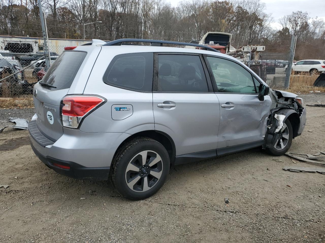 2018 Subaru Forester VIN JF2SJABC0JH574640 Copart auction photo, front end / side damage thumbnail 3
