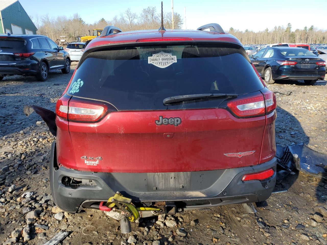 2015 Jeep Cherokee VIN 1C4PJMBS2FW663447 Copart auction photo, side damage thumbnail 6