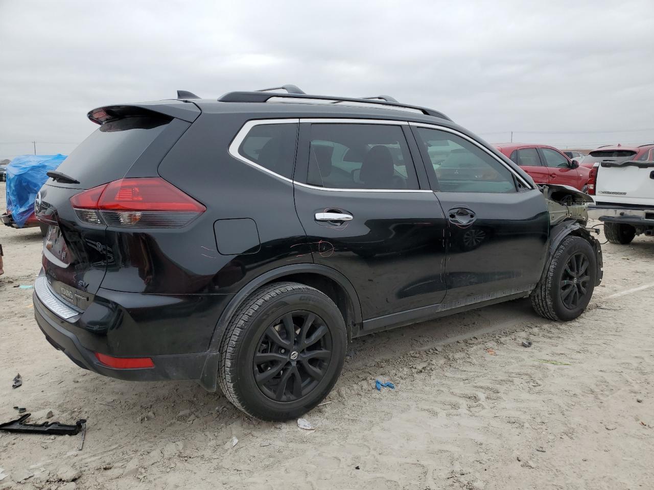 2018 Nissan Rogue VIN 5N1AT2MT5JC721230 Copart auction photo, front end / minor dent/scratches damage thumbnail 3