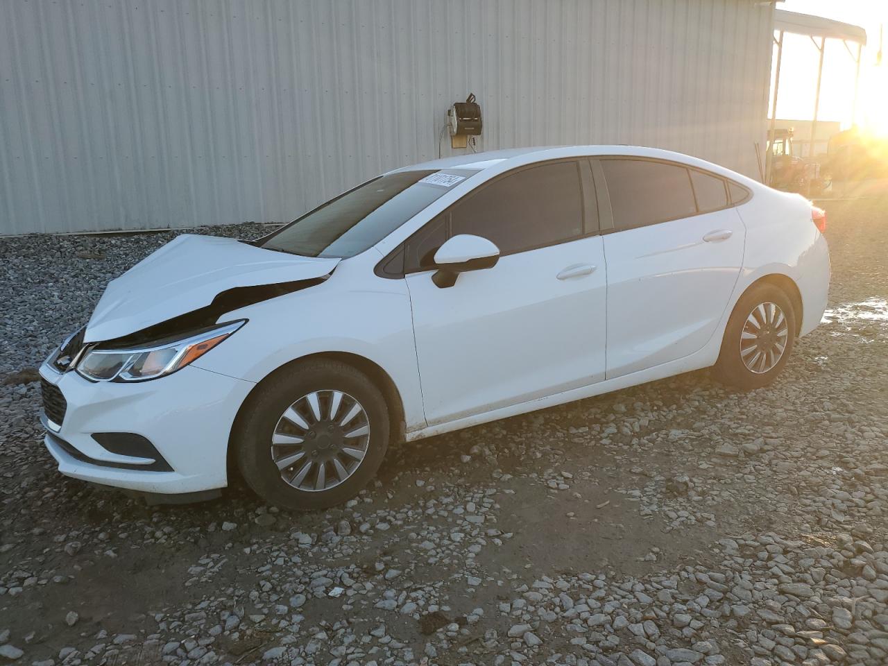 2018 Chevrolet Cruze VIN 1G1BC5SM1J7105743