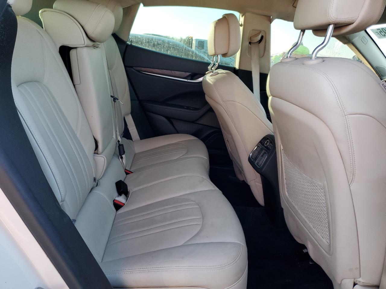 2019 Maserati Levante VIN ZN661XUA1KX308368 Copart auction photo, side / front end damage thumbnail 11