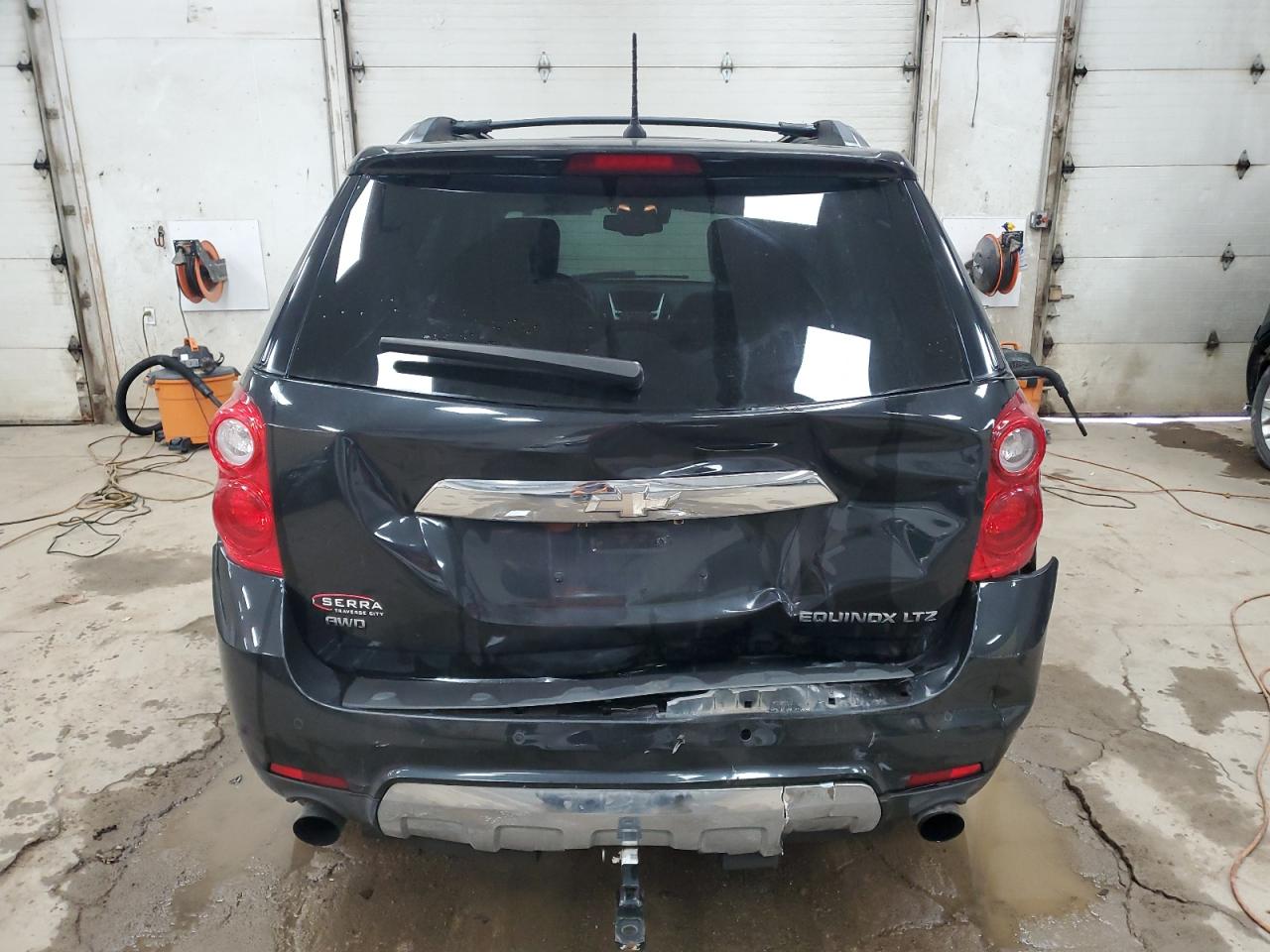 2014 Chevrolet Equinox VIN 2GNFLHE37E6124422 Copart auction photo, rear end / minor dent/scratches damage thumbnail 6