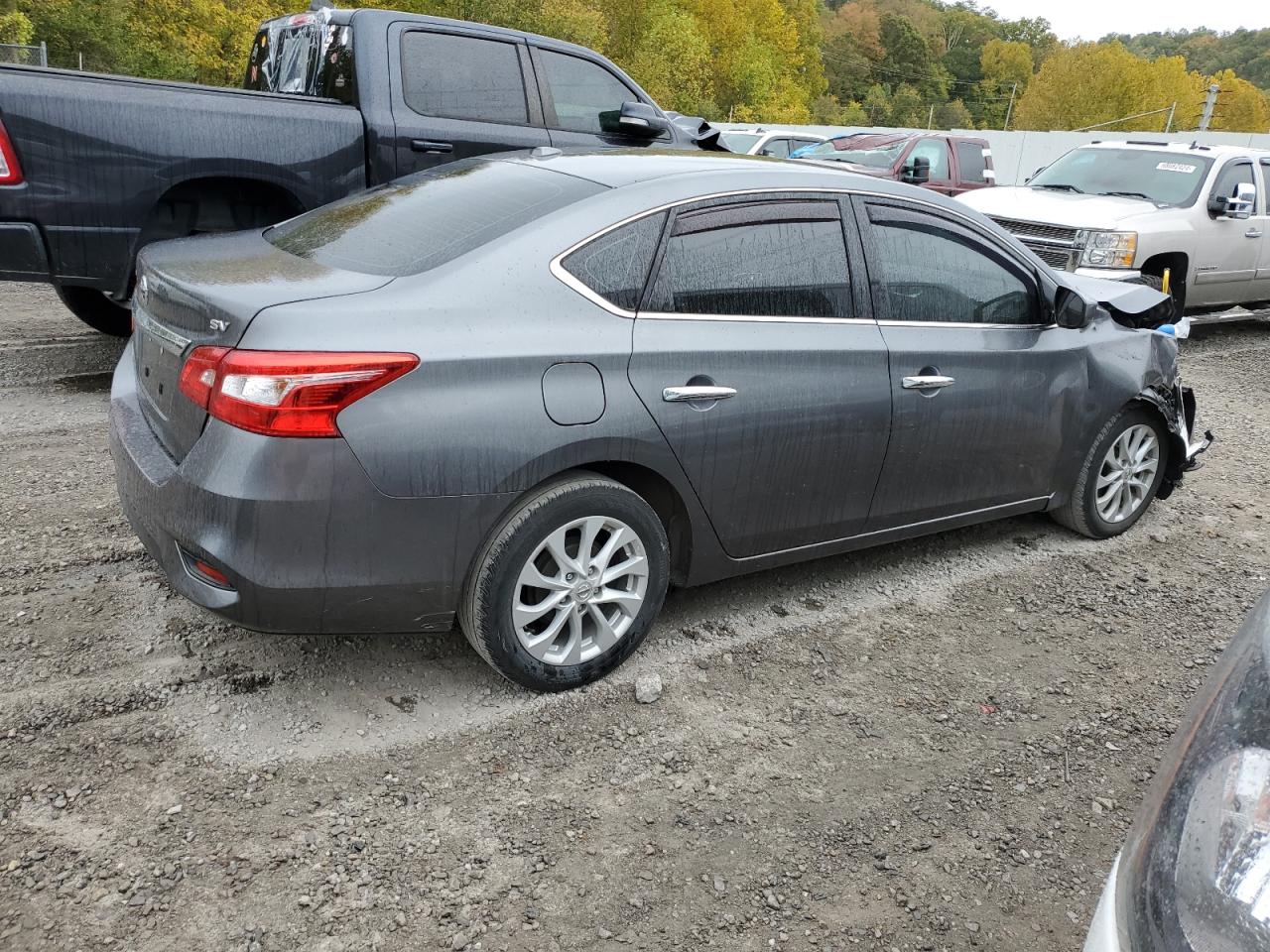 2018 Nissan Sentra VIN 3N1AB7AP2JL664018 Copart auction photo, front end / side damage thumbnail 3