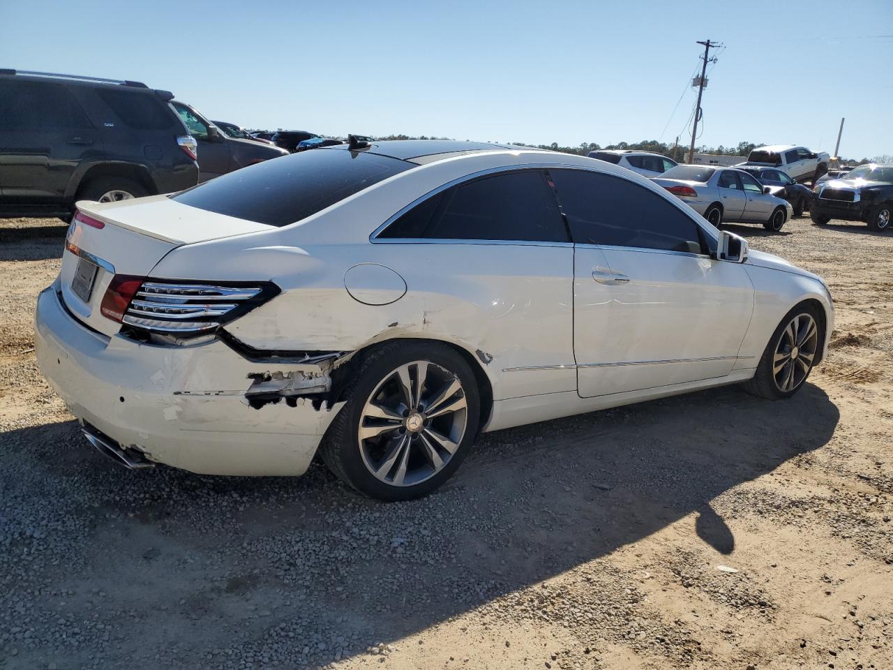 2015 Mercedes-Benz E-klasse VIN WDDKJ6FB1FF309800 Copart auction photo, side / rear end damage thumbnail 3