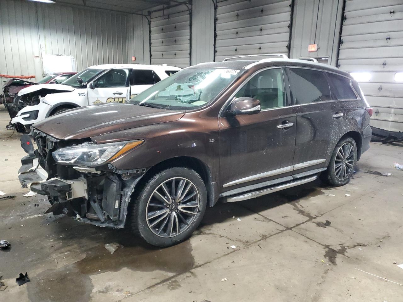 2019 Infiniti QX60 VIN 5N1DL0MM4KC515702