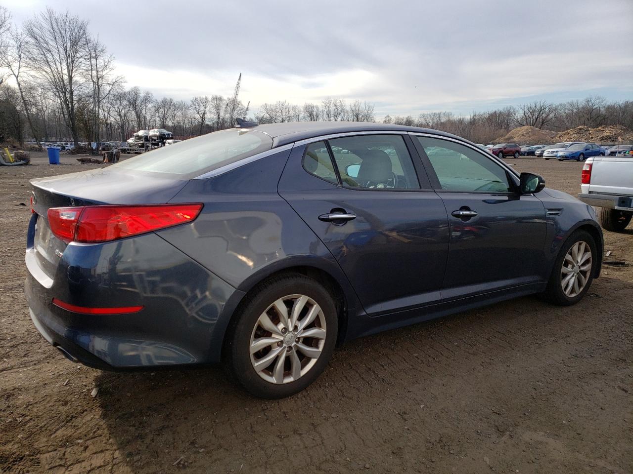 2015 KIA Optima VIN 5XXGN4A72FG401172 Copart auction photo, mechanical / minor dent/scratches damage thumbnail 3