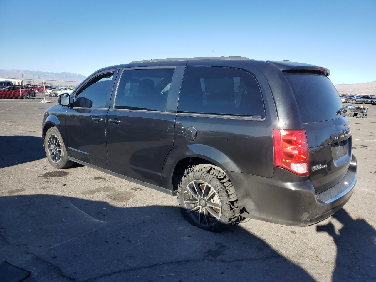 2018 Dodge Caravan VIN 2C4RDGEG9JR284438 Copart auction photo, mechanical / rear end damage thumbnail 2
