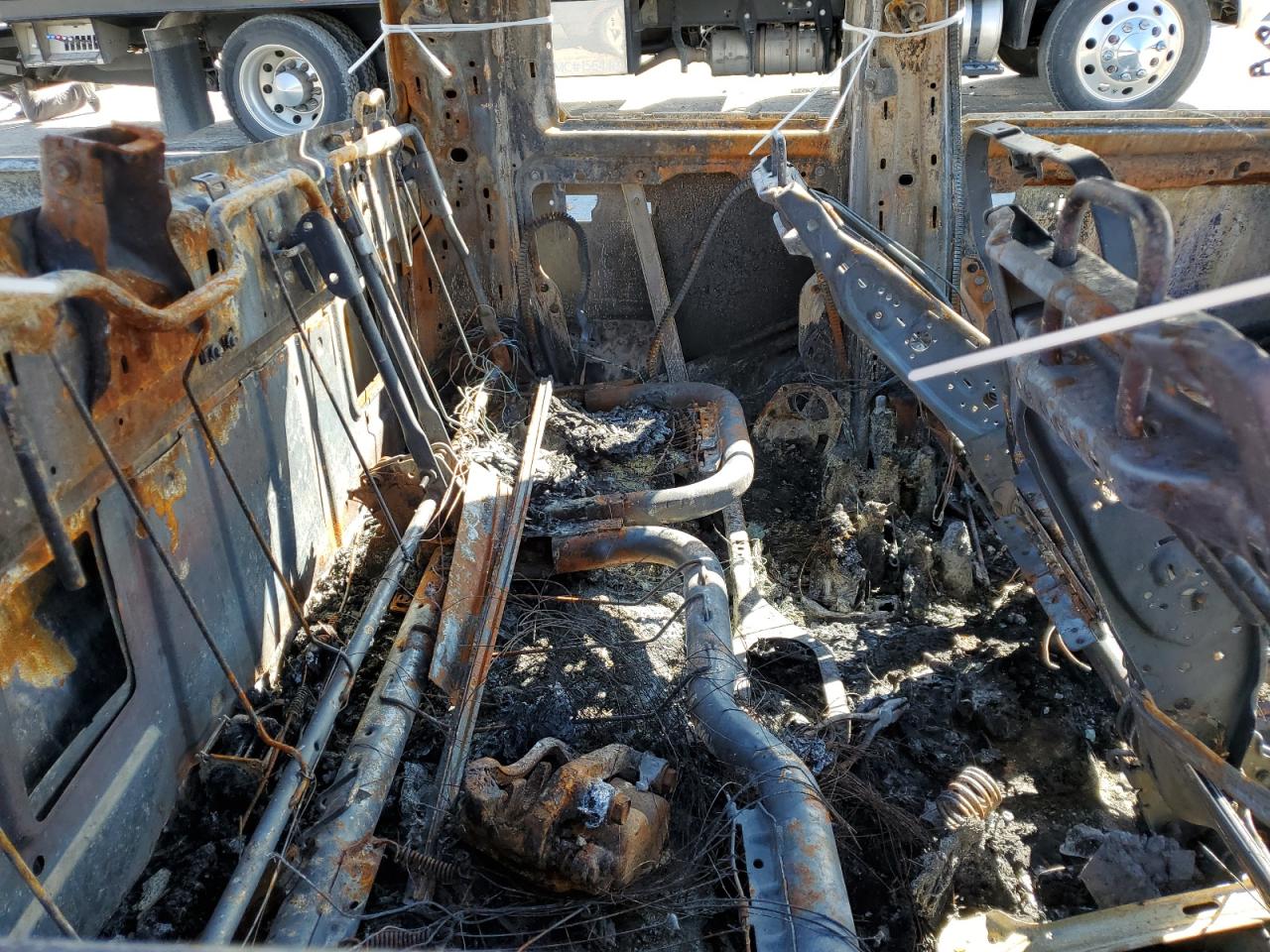 2009 Dodge RAM VIN 1D3HV18T39S786846 Copart auction photo, burn damage thumbnail 10