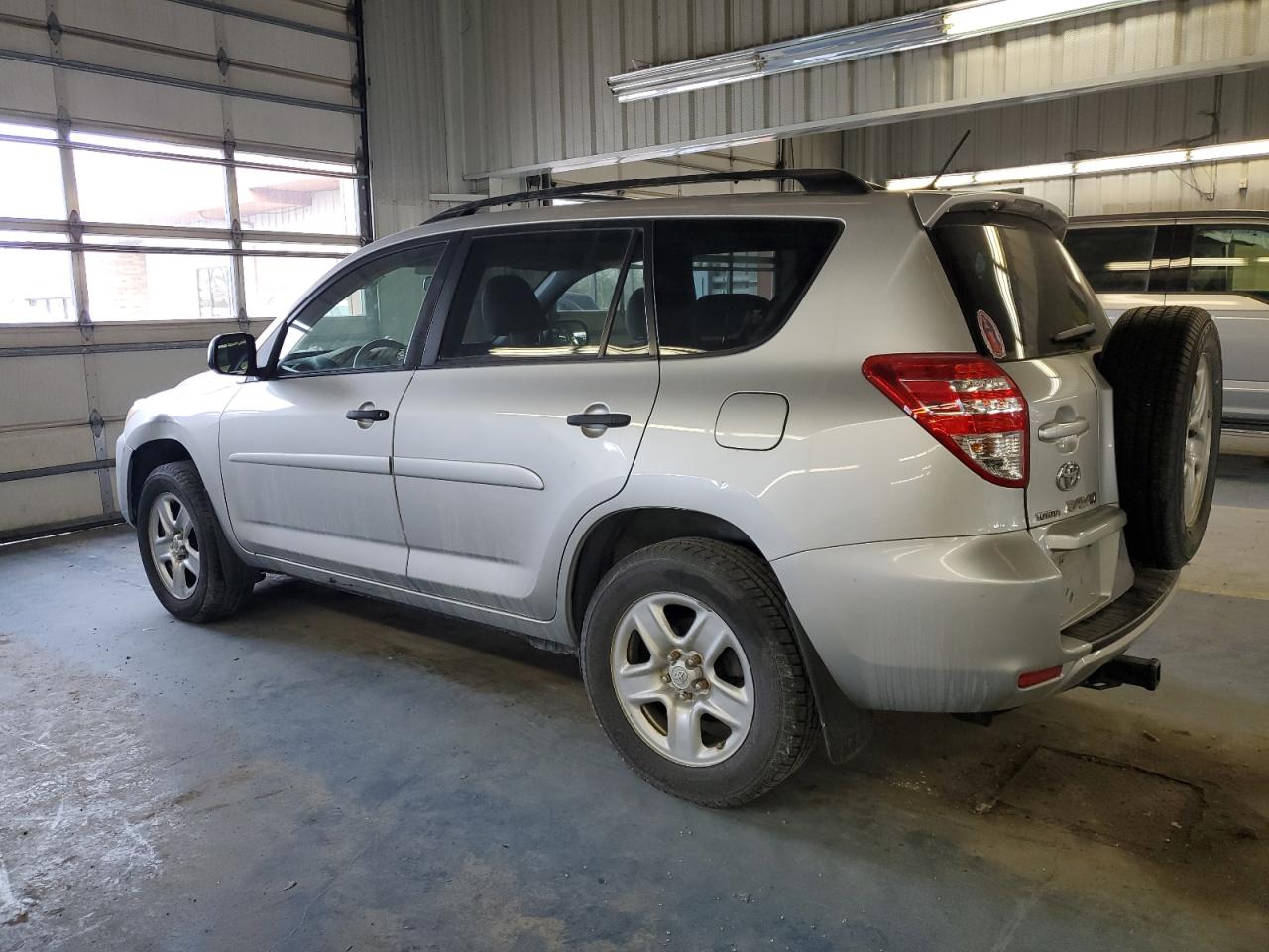 2010 Toyota RAV 4 VIN JTMBF4DV2AD038098 Copart auction photo, mechanical damage thumbnail 2