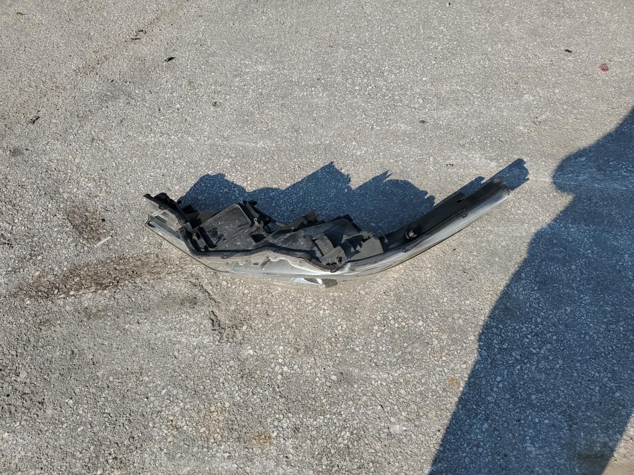 2019 Toyota C-HR VIN NMTKHMBX2KR086218 Copart auction photo, front end / side damage thumbnail 15