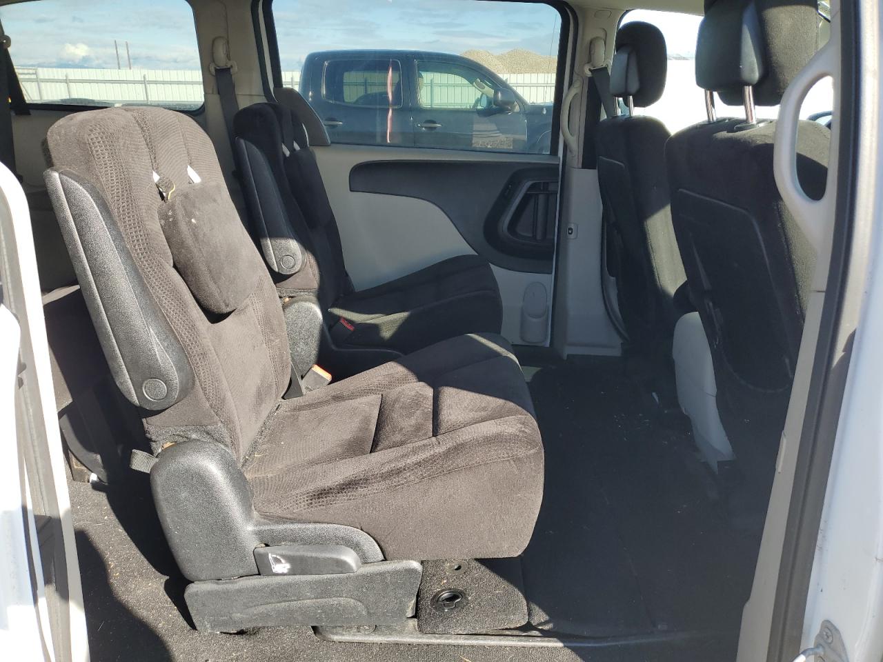 2014 Dodge Caravan VIN 2C4RDGCG7ER209620 Copart auction photo, water/flood / side damage thumbnail 11