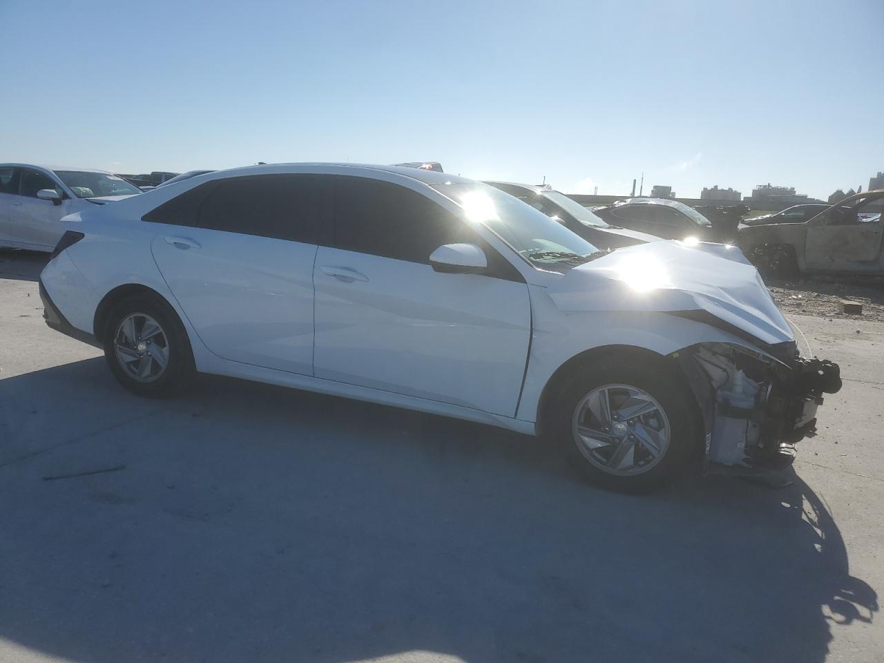 2024 Hyundai Elantra VIN KMHLL4DG8RU685885 Copart auction photo, front end damage thumbnail 4