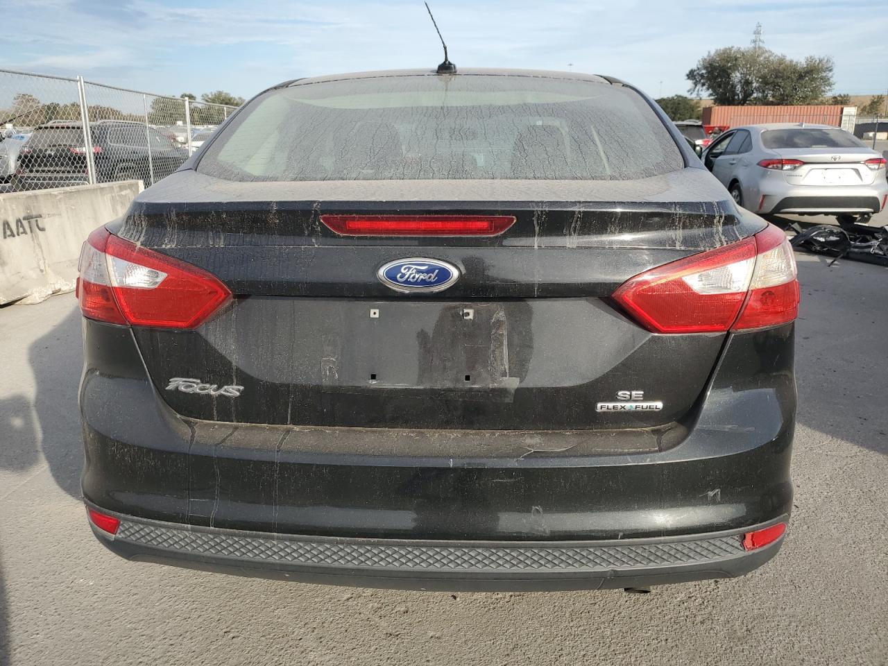 2014 Ford Focus VIN 1FADP3F20EL115376 Copart auction photo, minor dent/scratches damage thumbnail 6