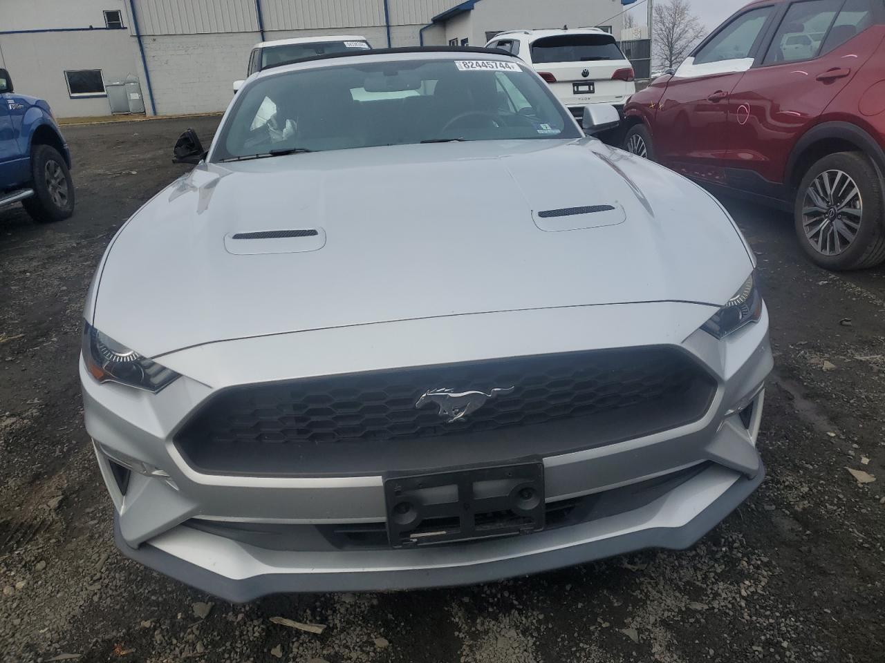 2019 Ford Mustang VIN 1FATP8UH1K5138875 Copart auction photo, side / rear end damage thumbnail 5