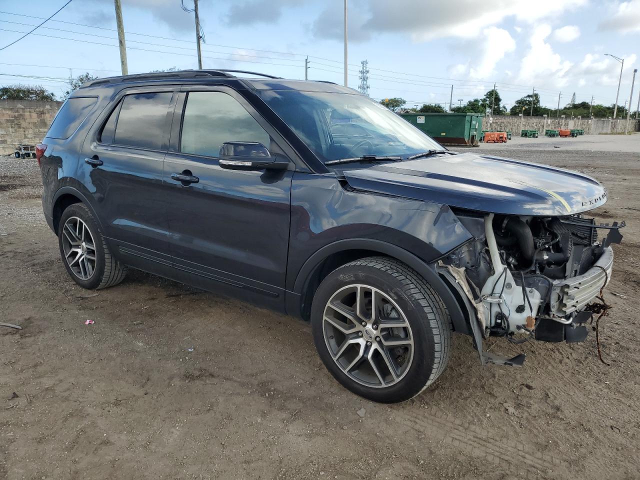 2017 Ford Explorer VIN 1FM5K8GT4HGA75796 Copart auction photo, front end damage thumbnail 4