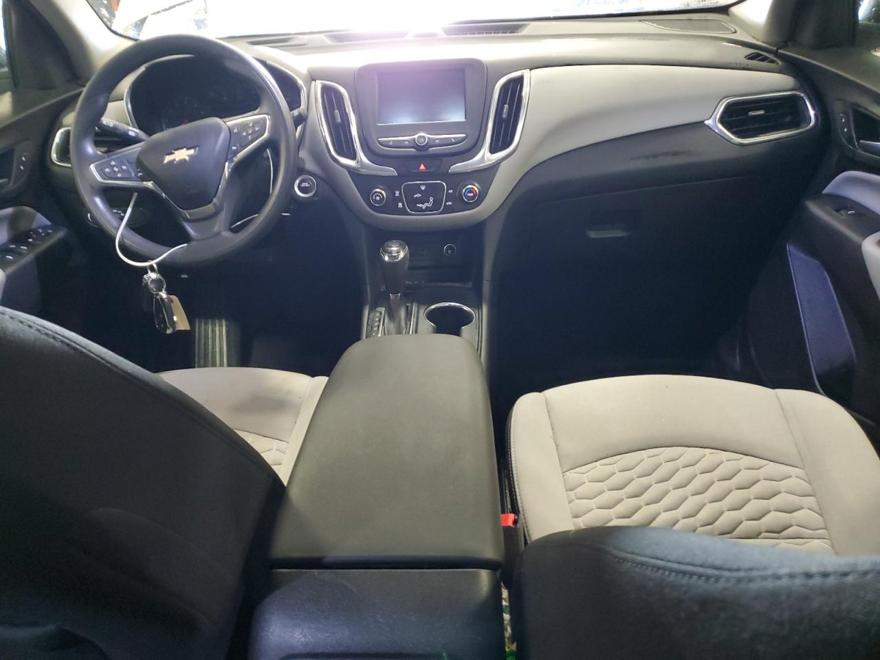2020 Chevrolet Equinox VIN 3GNAXSEV6LS610313 Copart auction photo, rear end / front end damage thumbnail 8