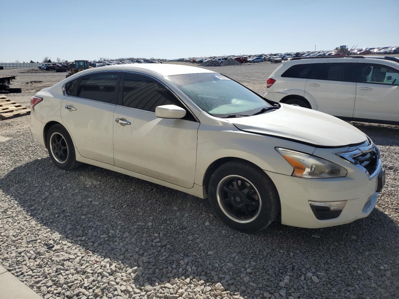 2014 Nissan Altima VIN 1N4AL3AP5EC202644 Copart auction photo, front end damage thumbnail 4