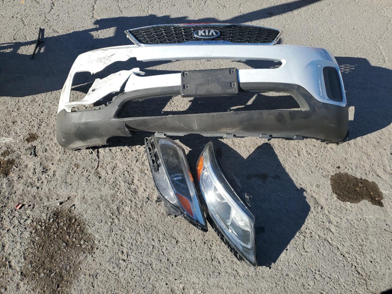 2014 KIA Sorento VIN 5XYKTDA75EG452854 Copart auction photo, front end damage thumbnail 13