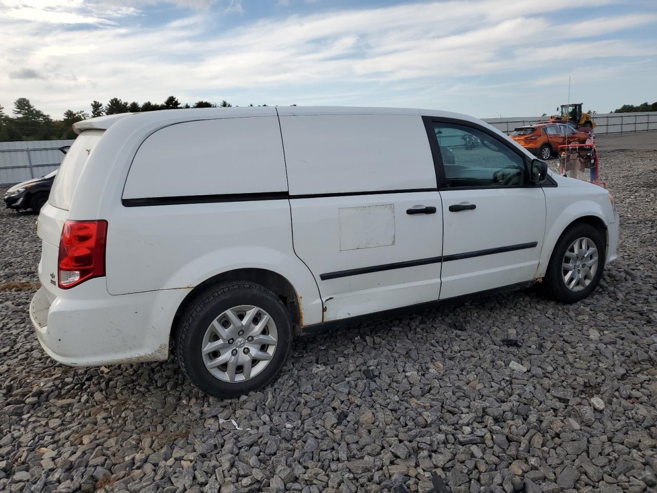 2014 RAM Cargo Van Tradesman VIN 2C4JRGAG0ER389962 Copart auction photo, front end damage thumbnail 3