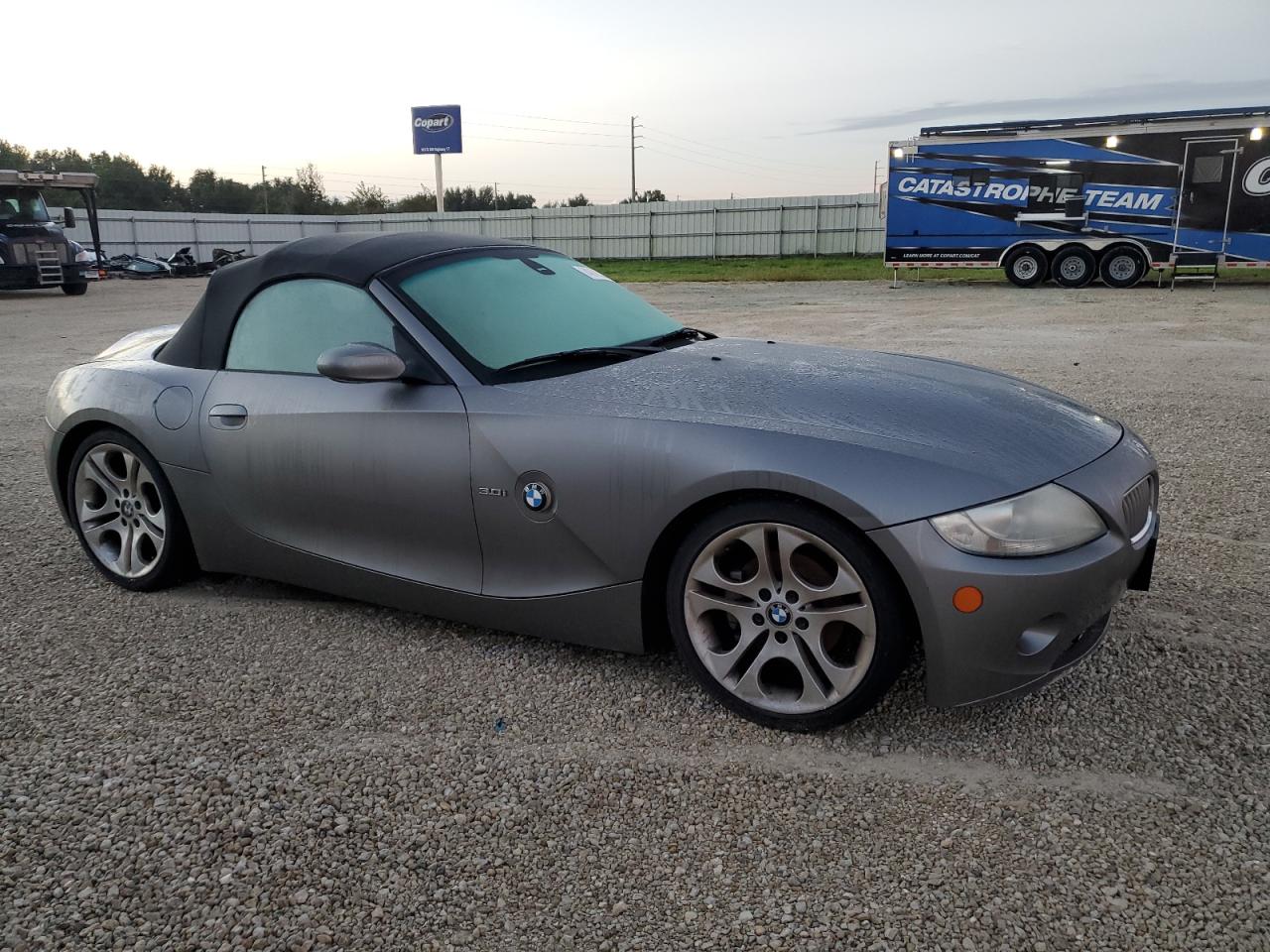 2005 BMW Z4 VIN 4USBT53565LT27765 Copart auction photo, water/flood damage thumbnail 4
