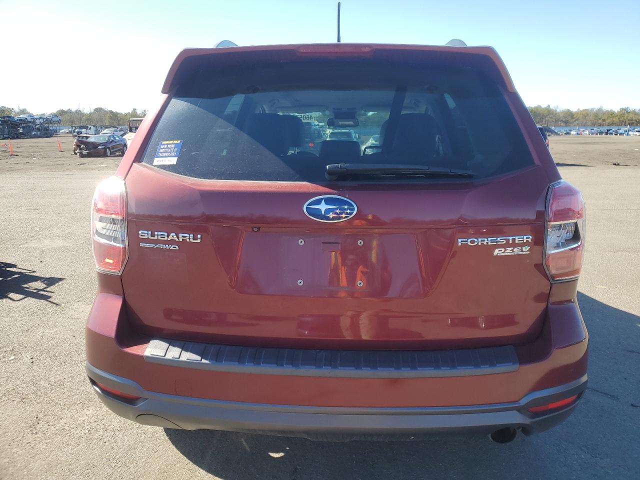 2015 Subaru Forester VIN JF2SJAHCXFH520129 Copart auction photo, front end / minor dent/scratches damage thumbnail 6