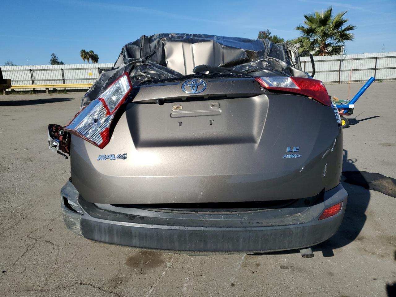 2015 Toyota RAV 4 VIN 2T3BFREV9FW265598 Copart auction photo, rollover damage thumbnail 6
