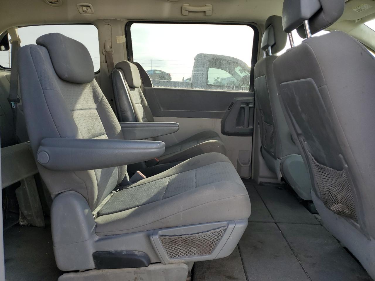 2010 Chrysler Town & Country VIN 2A4RR5DX3AR436828 Copart auction photo, front end / top/roof damage thumbnail 11