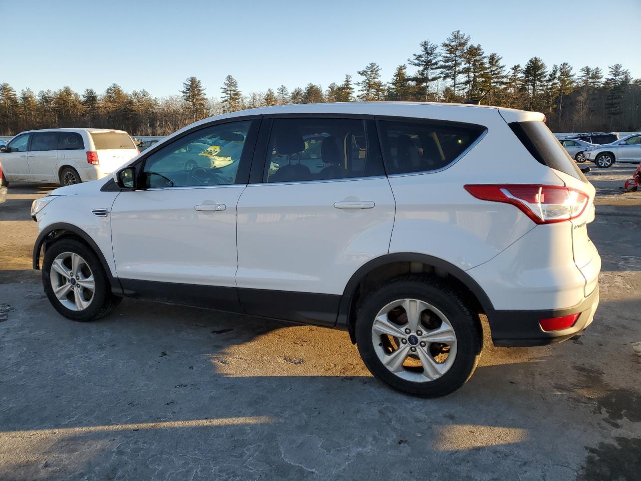 2016 Ford Escape VIN 1FMCU9GX6GUA25217 Copart auction photo, front end / side damage thumbnail 2