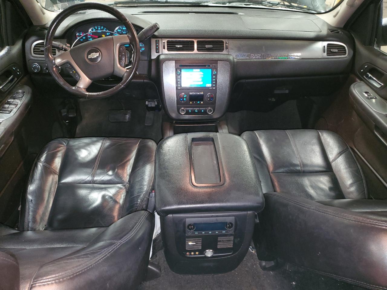 2007 Chevrolet Avalanche VIN 3GNFK12317G235960 Copart auction photo, front end / side damage thumbnail 8