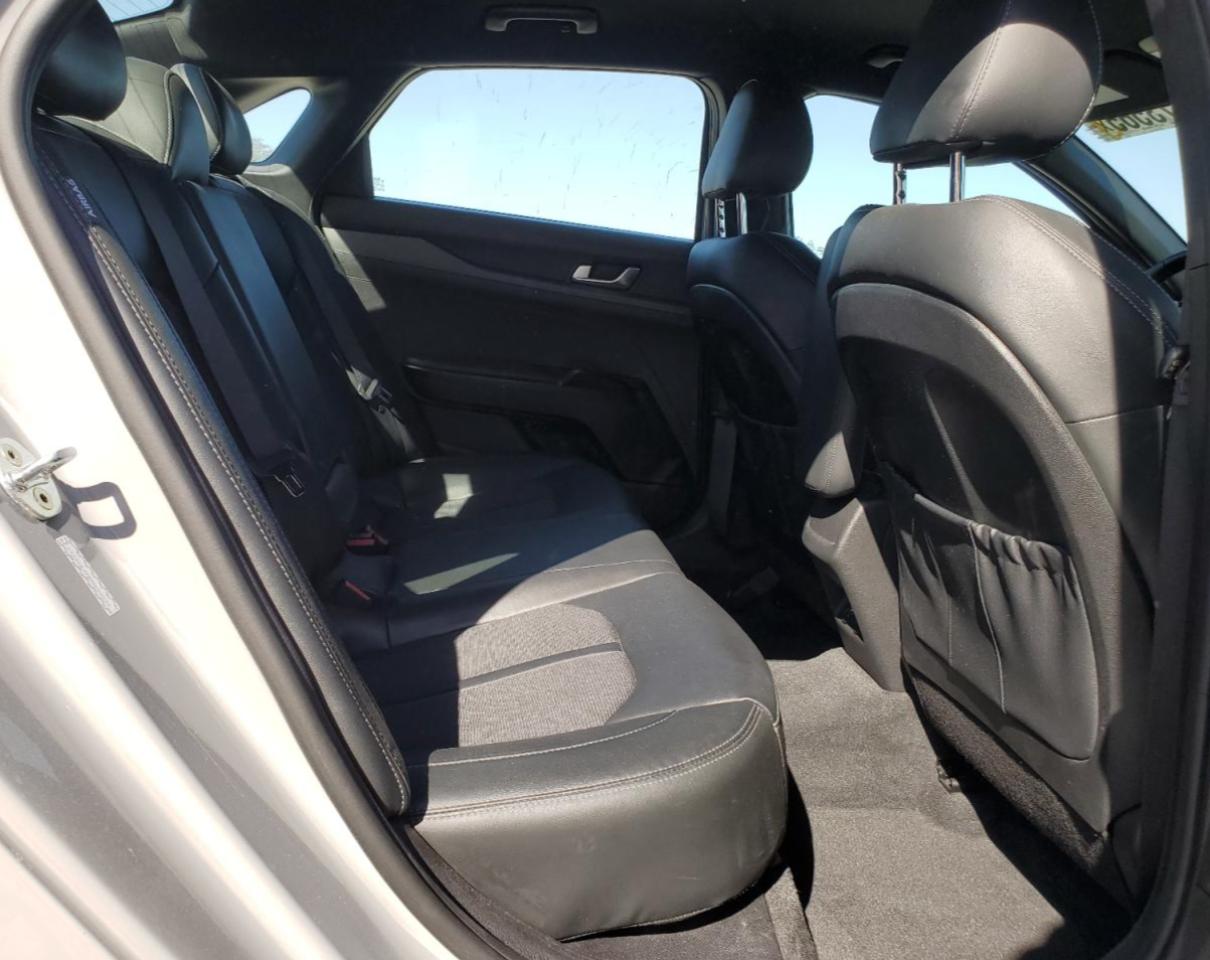 2021 KIA K5 VIN 5XXG64J28MG010333 Copart auction photo, rear end / minor dent/scratches damage thumbnail 10