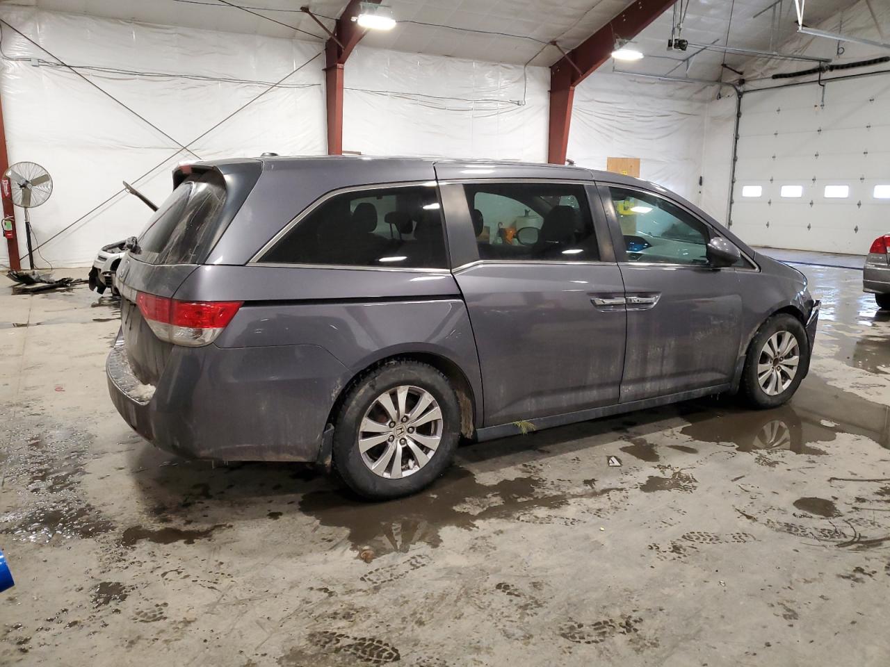 2016 Honda Odyssey VIN 5FNRL5H65GB025783 Copart auction photo, front end damage thumbnail 3