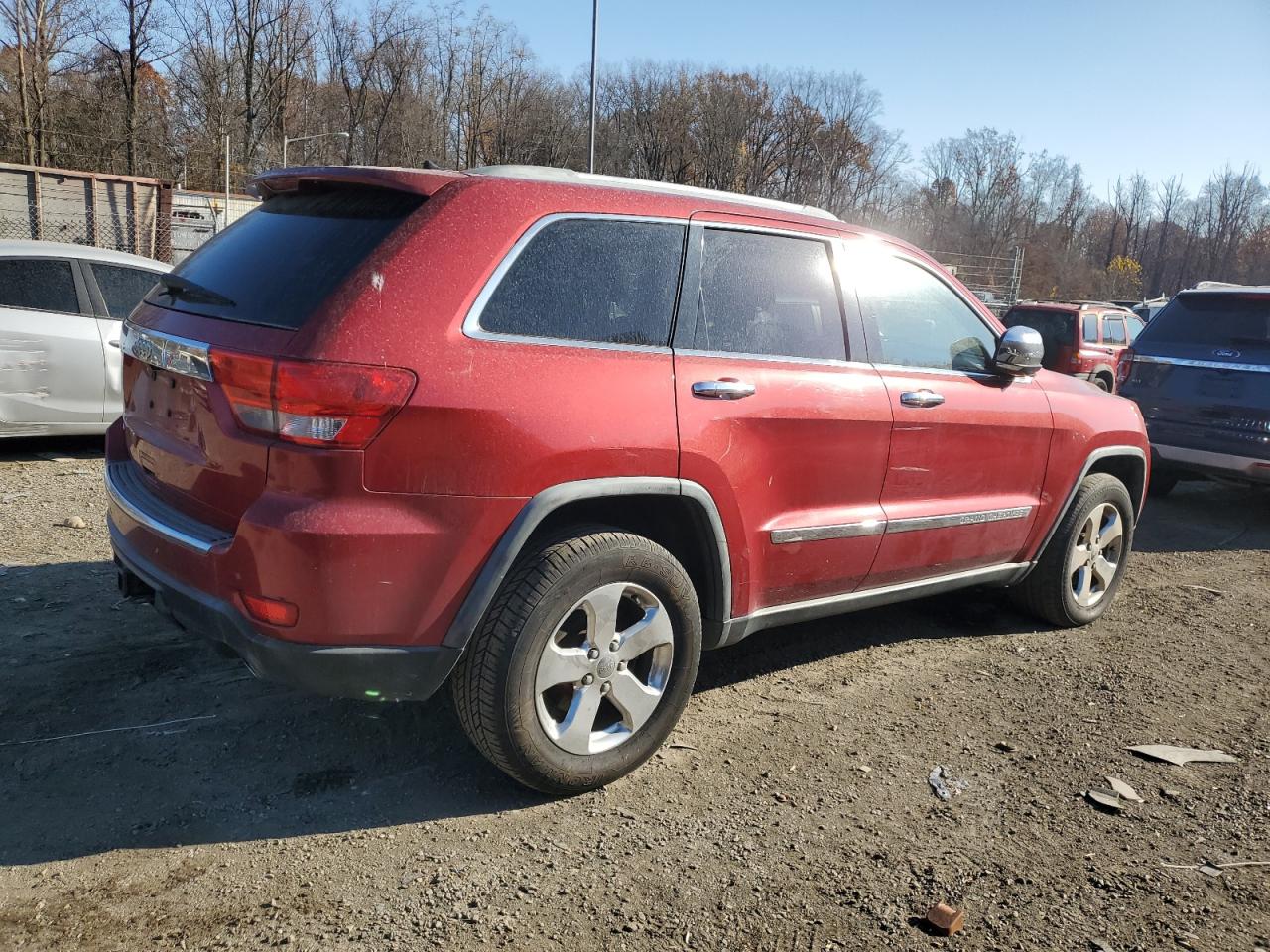 2011 Jeep Grand Cherokee VIN 1J4RS5GG4BC610836 Copart auction photo, minor dent/scratches damage thumbnail 3