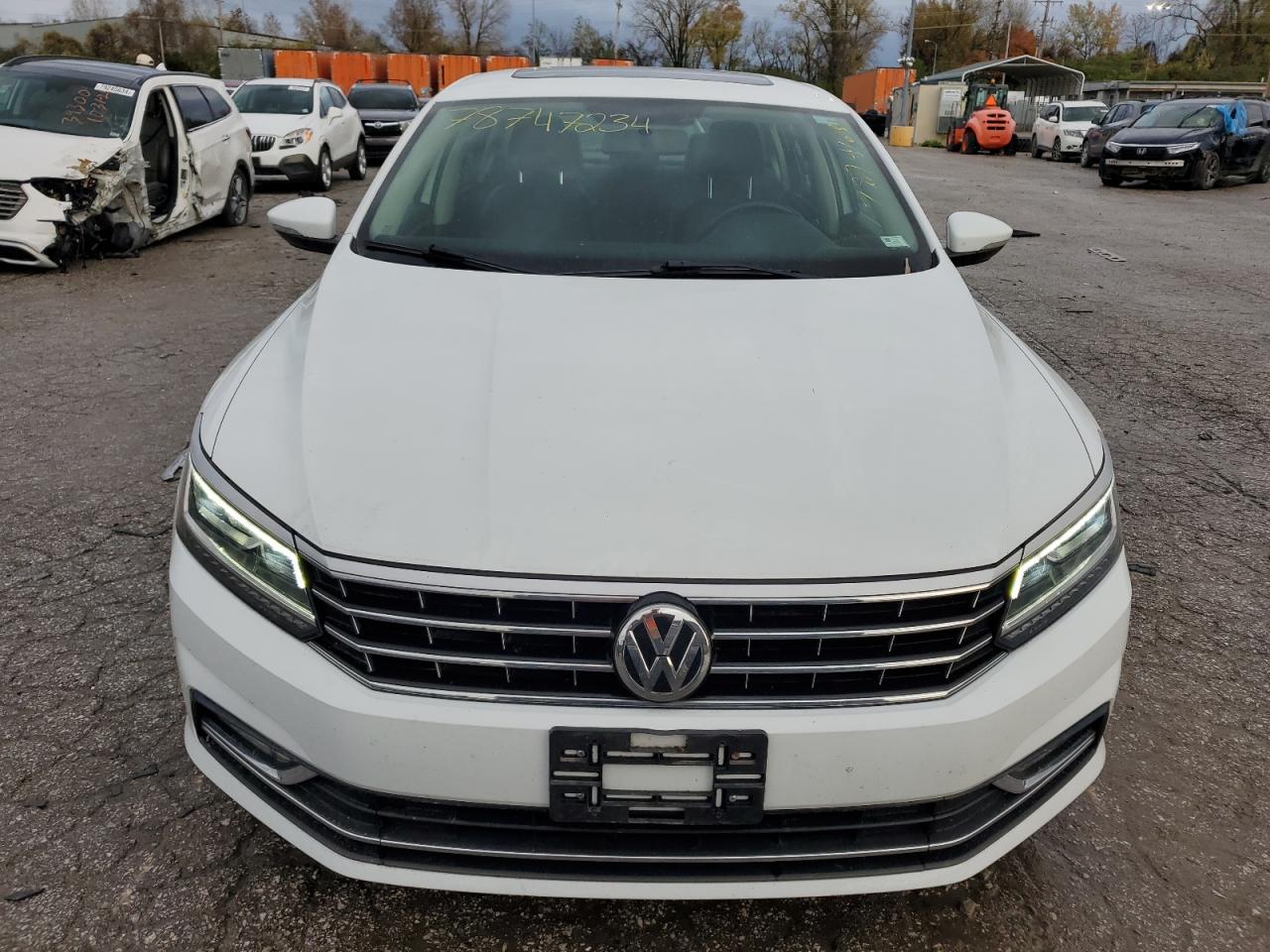 2018 Volkswagen Passat VIN 1VWBA7A33JC015595 Copart auction photo, hail damage thumbnail 5
