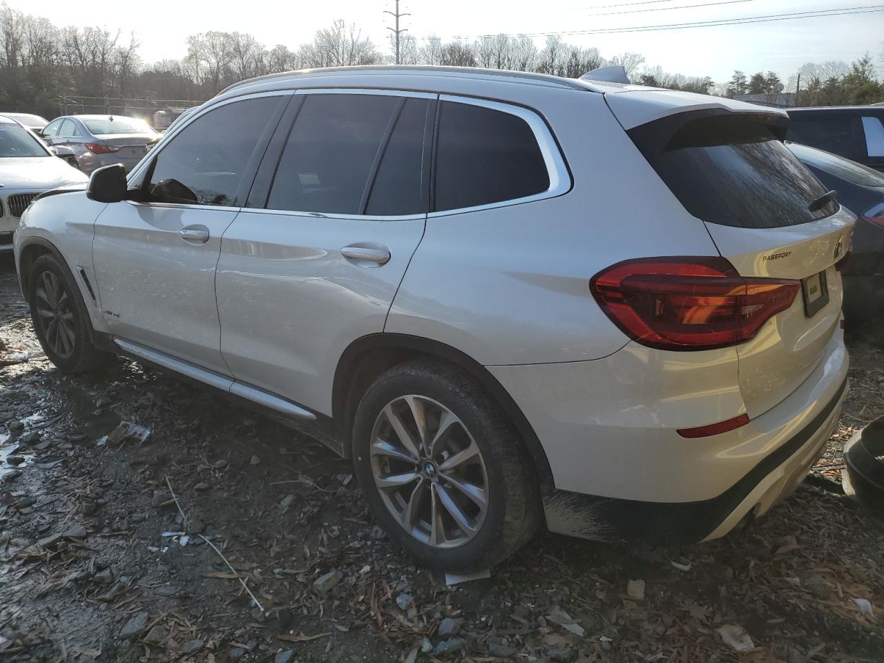 2018 BMW X3 VIN 5UXTR9C5XJLD60585 Copart auction photo, front end damage thumbnail 2