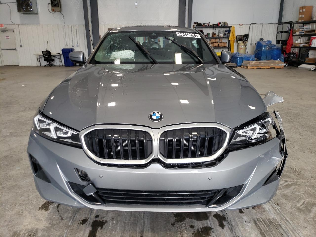 2023 BMW 3er VIN 3MW69FF07P8D31956 Copart auction photo, front end / mechanical damage thumbnail 5