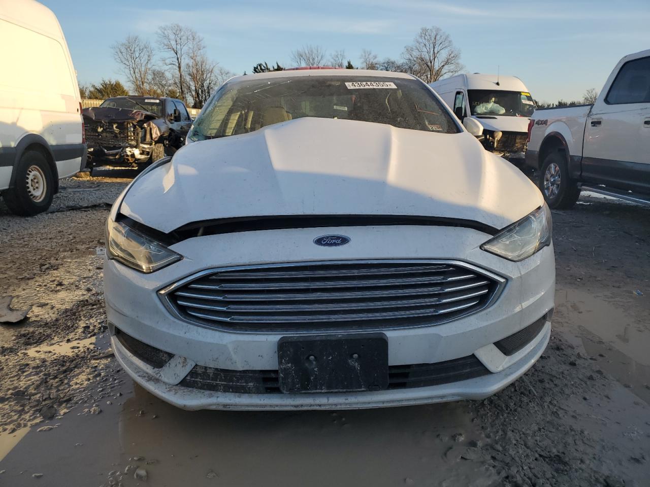 2017 Ford Fusion VIN 3FA6P0G77HR267243 Copart auction photo, front end / minor dent/scratches damage thumbnail 5