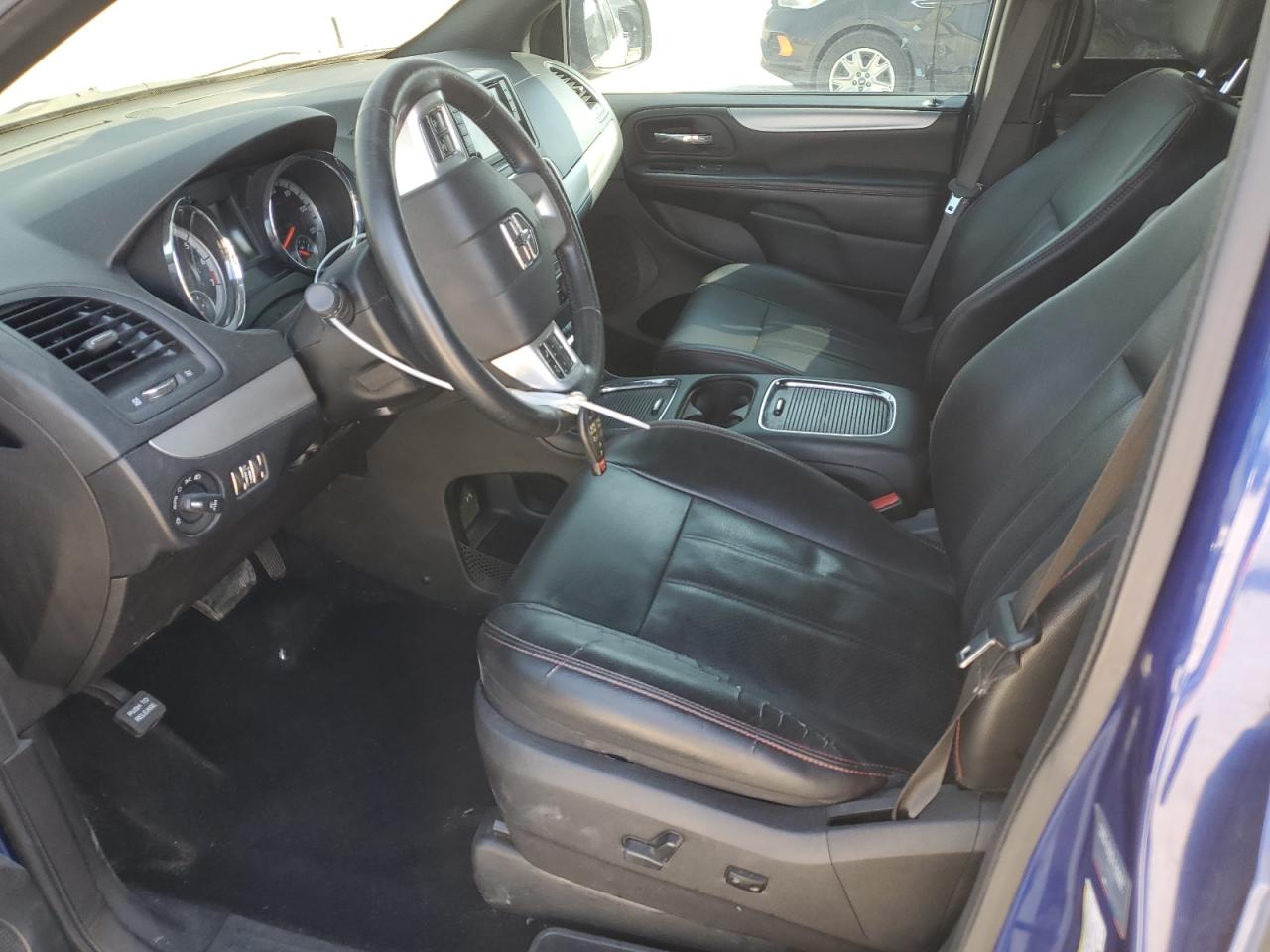2019 Dodge Caravan VIN 2C4RDGEG0KR711250 Copart auction photo, front end damage thumbnail 7