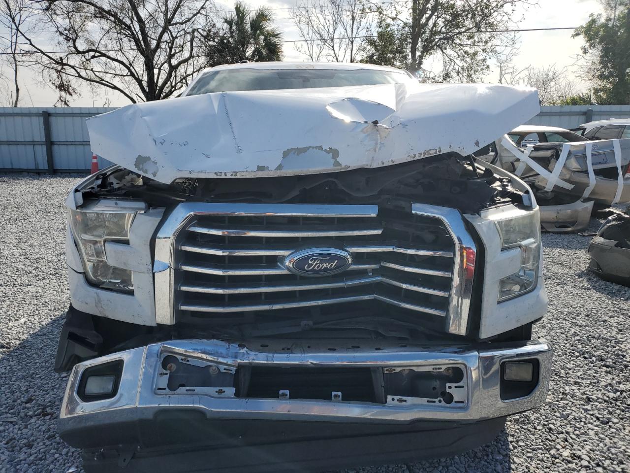 2015 Ford F-150 VIN 1FTEW1CPXFKD56343 Copart auction photo, front end damage thumbnail 5
