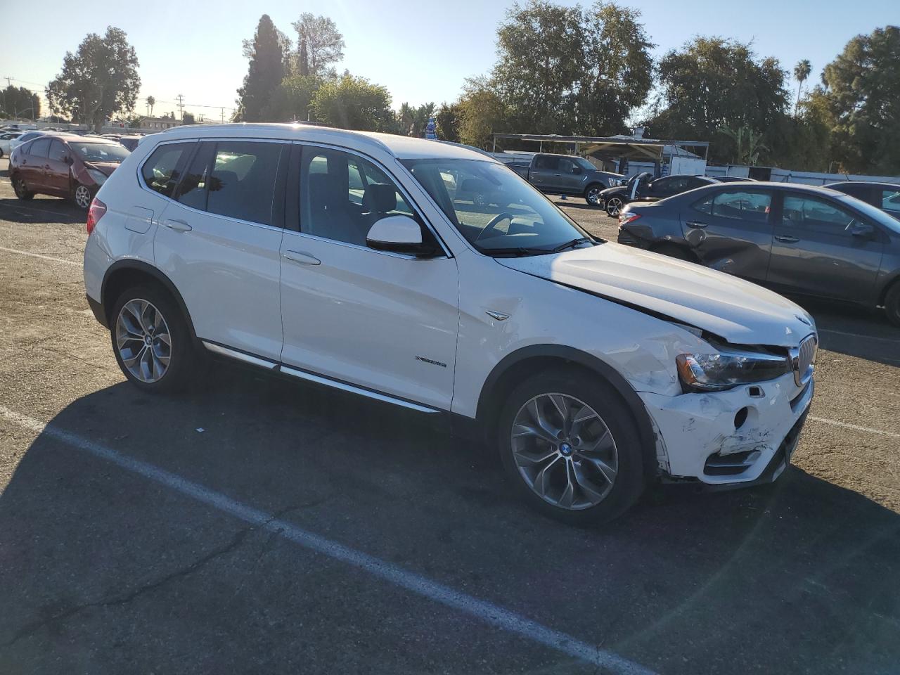 2016 BMW X3 VIN 5UXWX7C58G0R17492 Copart auction photo, front end damage thumbnail 4