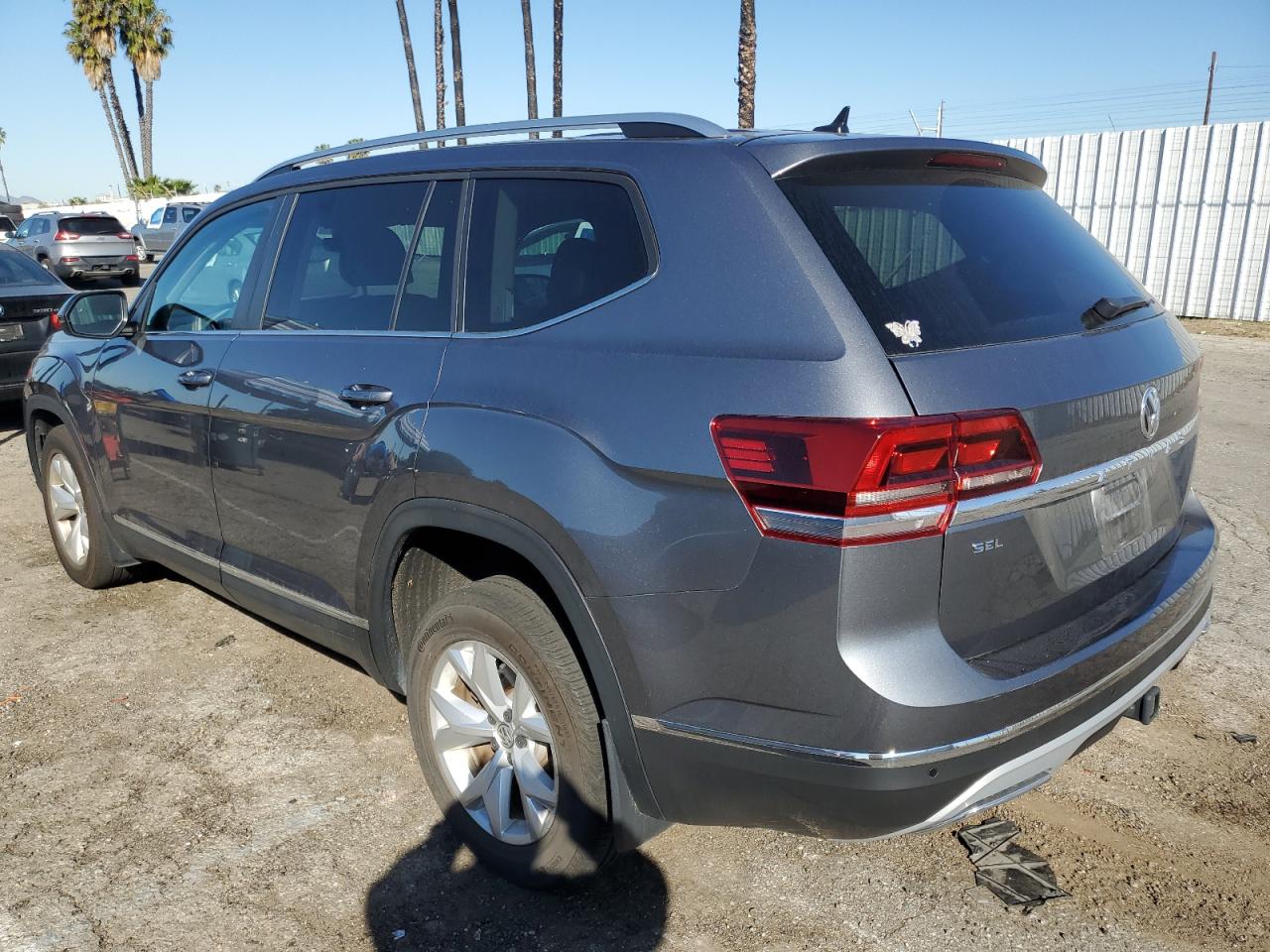 2018 Volkswagen Atlas VIN 1V2ER2CA5JC546559 Copart auction photo, front end damage thumbnail 2
