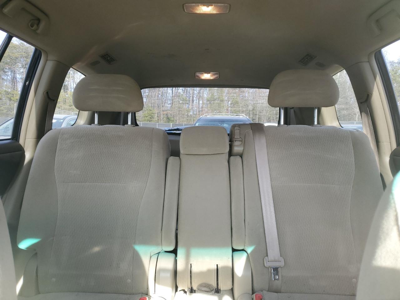 2010 Toyota Highlander VIN 5TDZK3EH7AS021105 Copart auction photo, side / rear end damage thumbnail 10