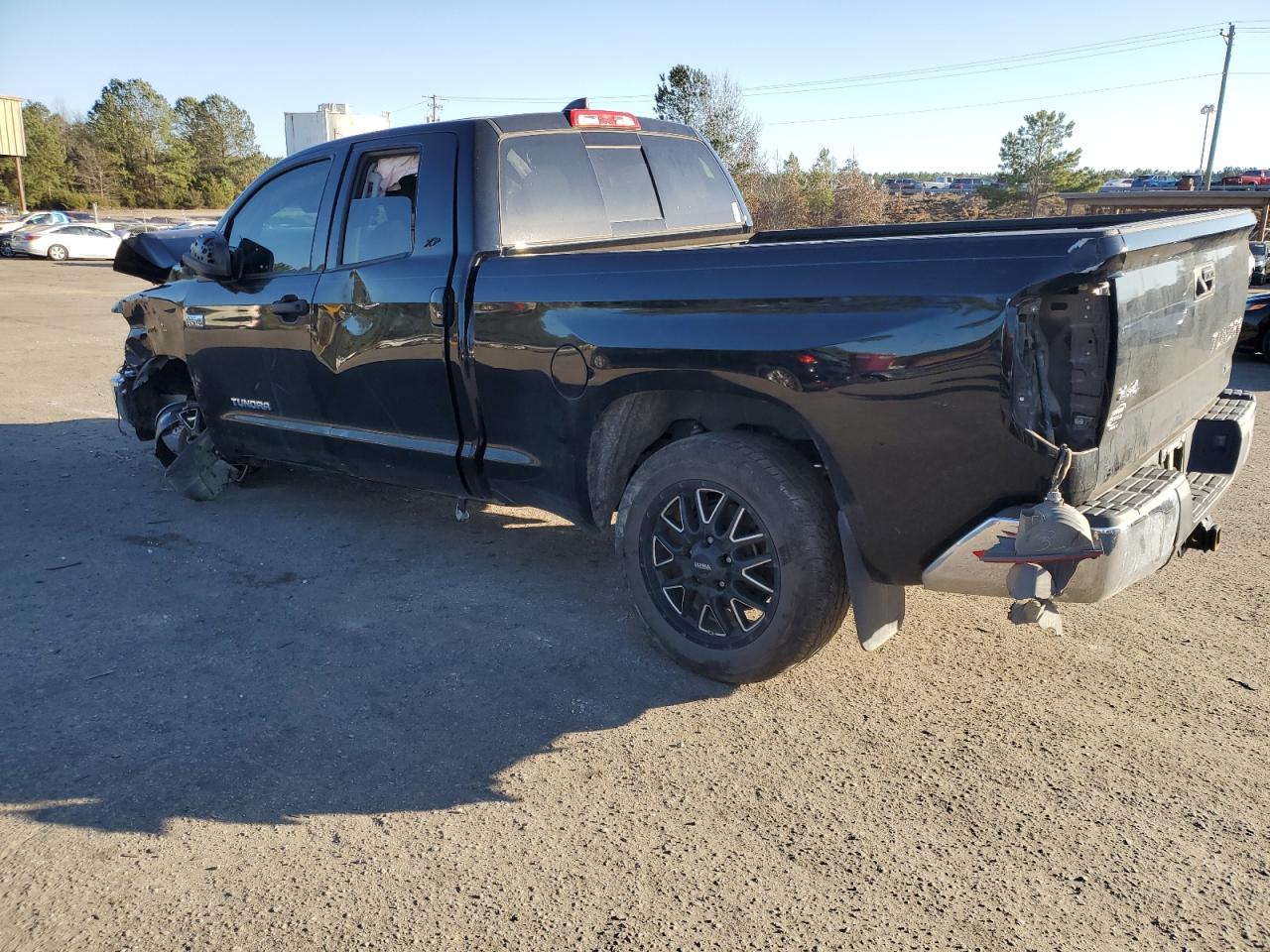 2020 Toyota Tundra VIN 5TFUY5F15LX932987 Copart auction photo, front end damage thumbnail 2