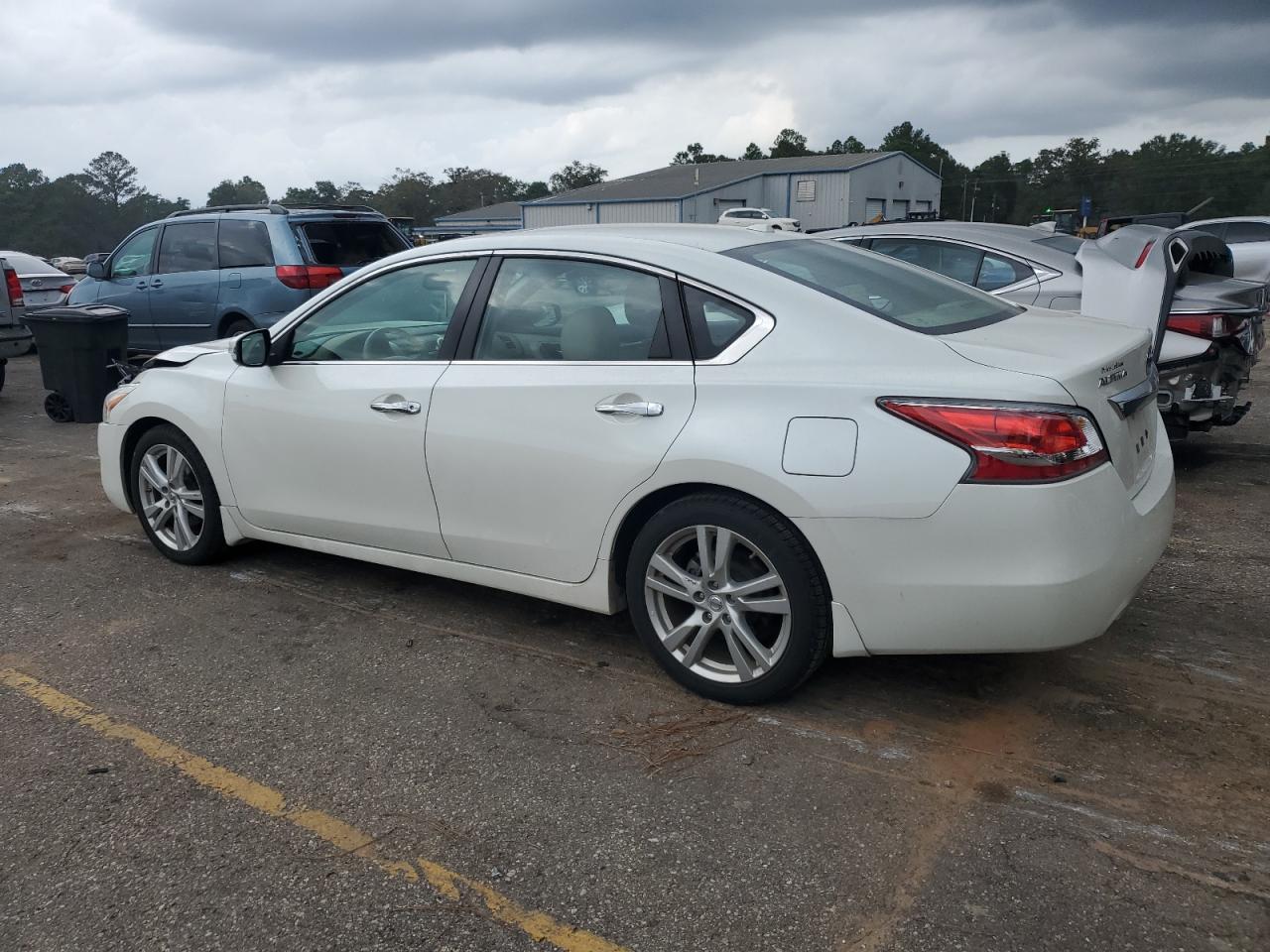 2015 Nissan Altima VIN 1N4BL3AP9FC199074 Copart auction photo, front end damage thumbnail 2