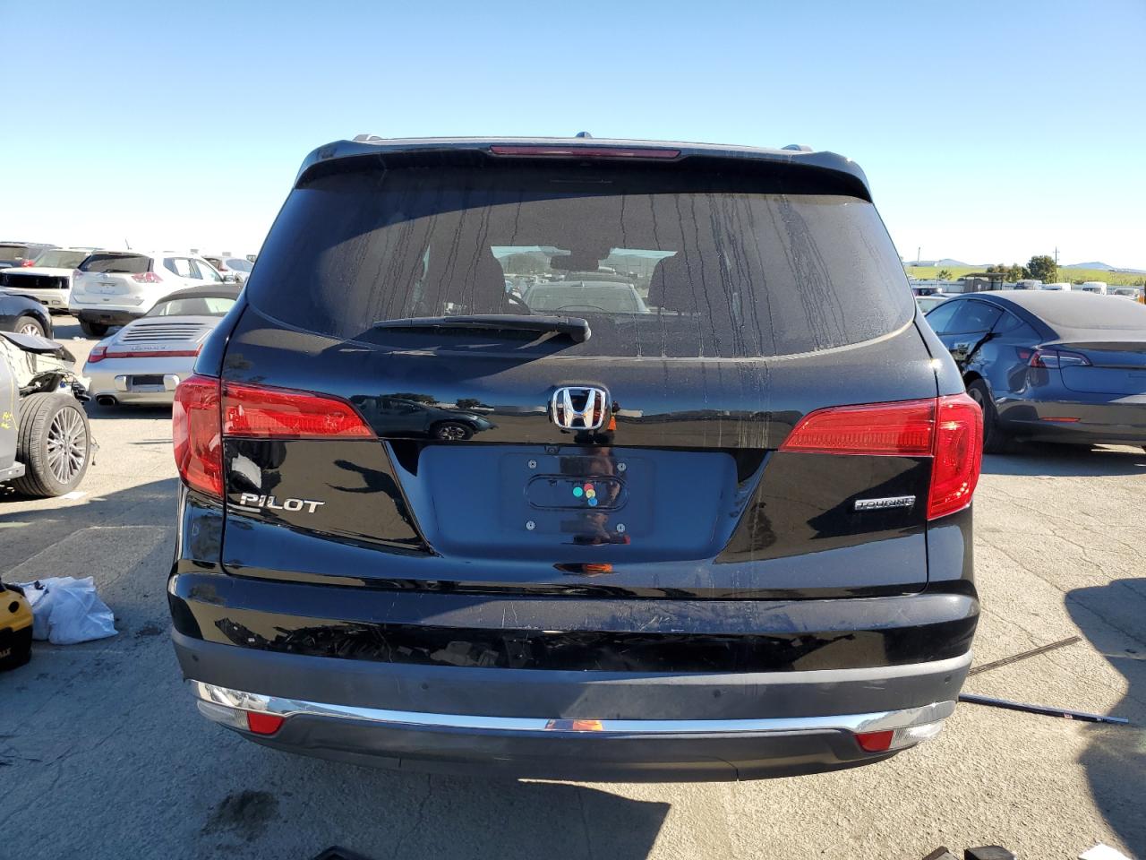 2017 Honda Pilot VIN 5FNYF5H95HB010845 Copart auction photo, all over damage thumbnail 6