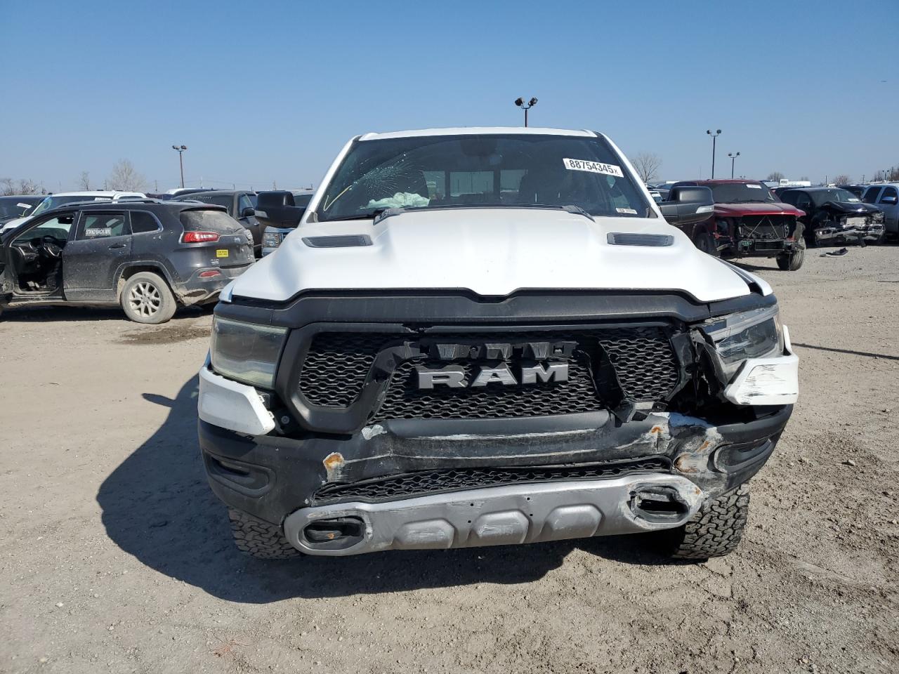 2019 RAM 1500 VIN 1C6SRFLT2KN901486 Copart auction photo, front end / minor dent/scratches damage thumbnail 5