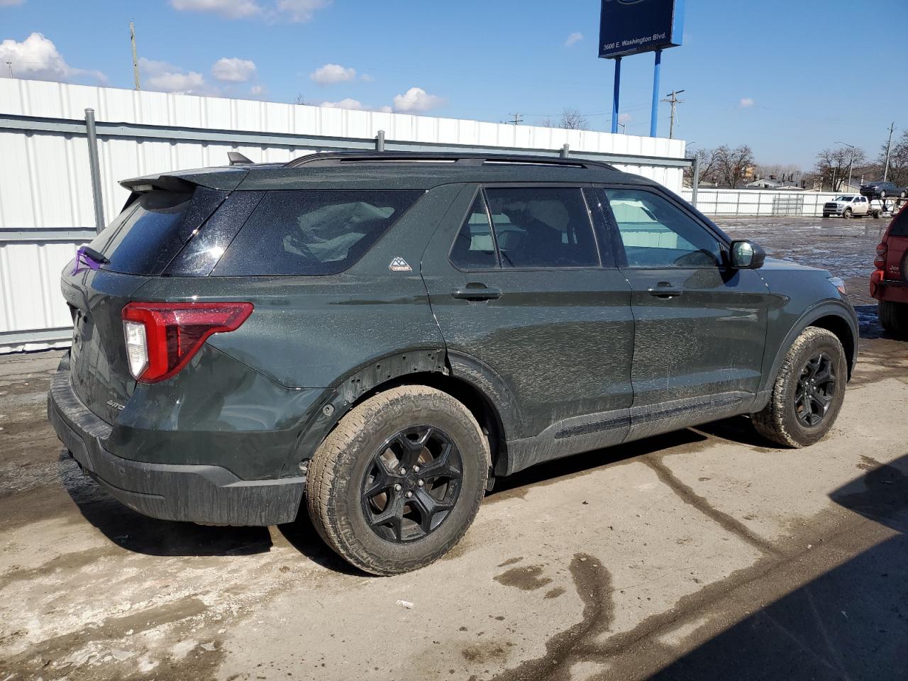 2021 Ford Explorer VIN 1FMSK8JH3MGC26337 Copart auction photo, side / rear end damage thumbnail 3