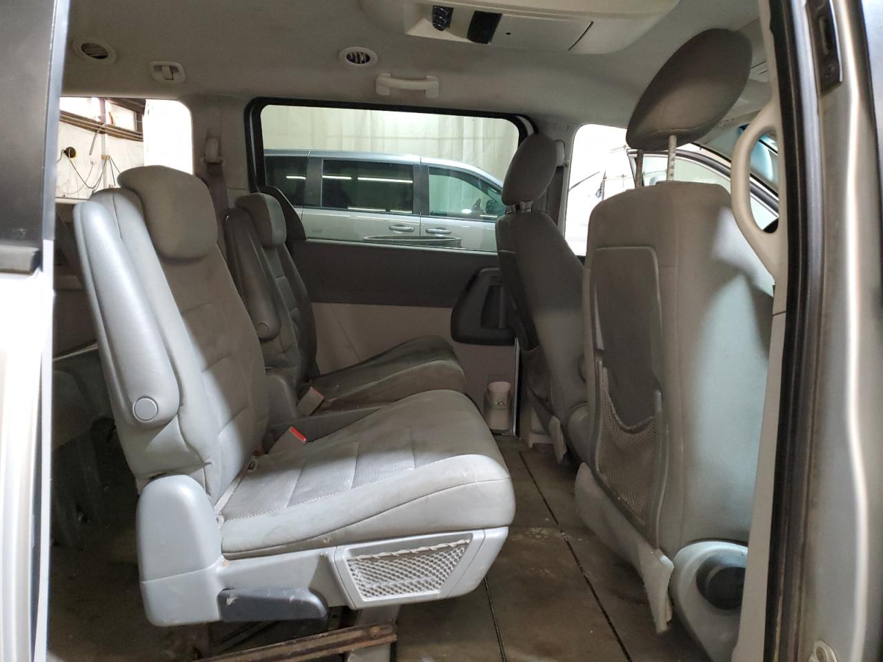 2009 Dodge Caravan VIN 1D8HN44E79B520040 Copart auction photo, all over damage thumbnail 11